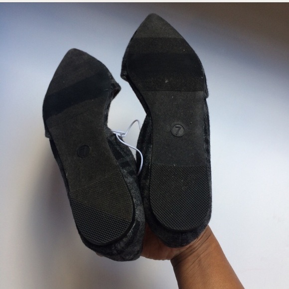🌚Merona Pointy Toe Flannel Flats🌚 - Picture 8 of 8