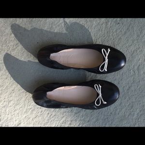 JCrew black leather flats size 8.5