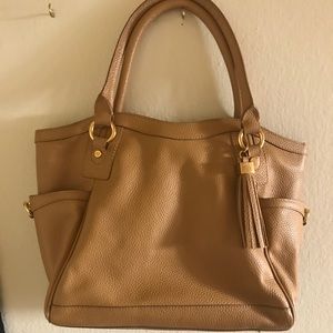 Cute Prix De Dressage tan leather handbag!