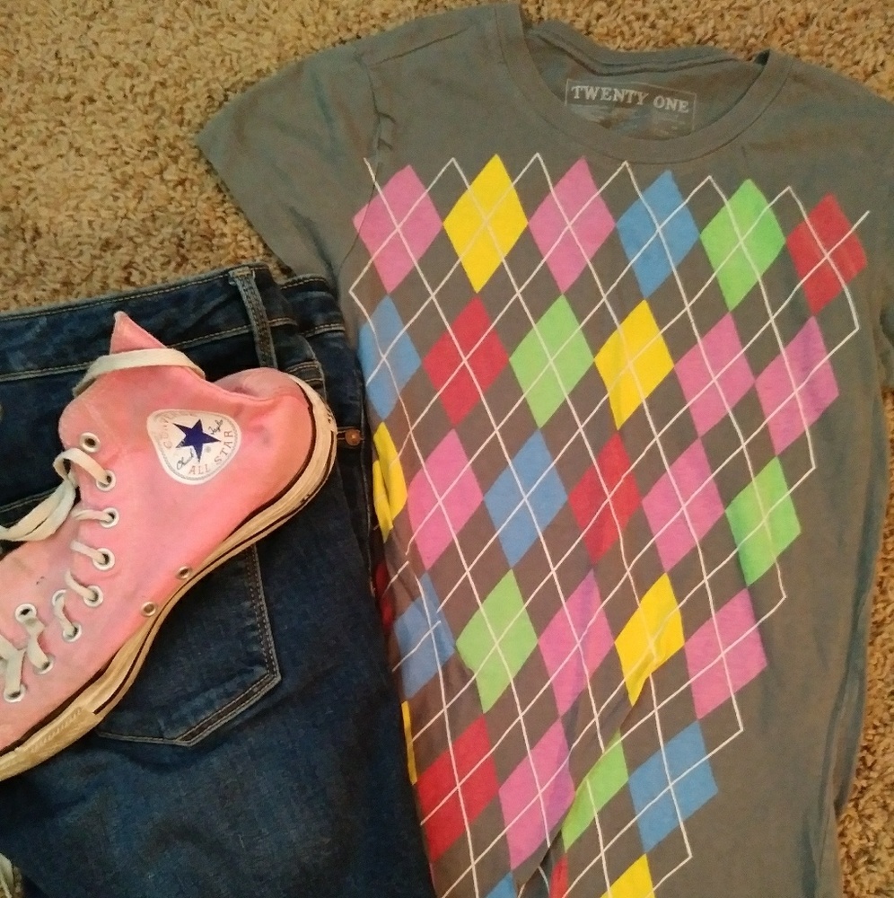 Cute argyle print tee