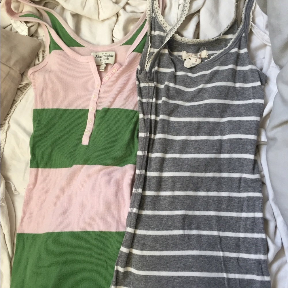 🚫SOLD🚫Two Abercrombie and hollister tanks