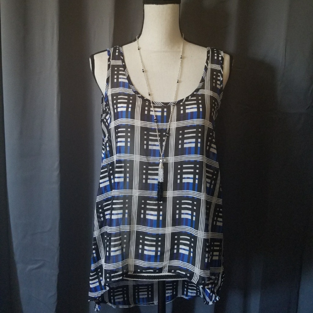 ASYMMETRICAL SLEEVELESS SHEER TOP