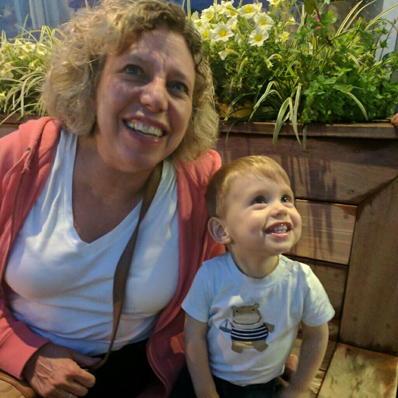 Meet your Posher, Karen - Picture 1 of 1