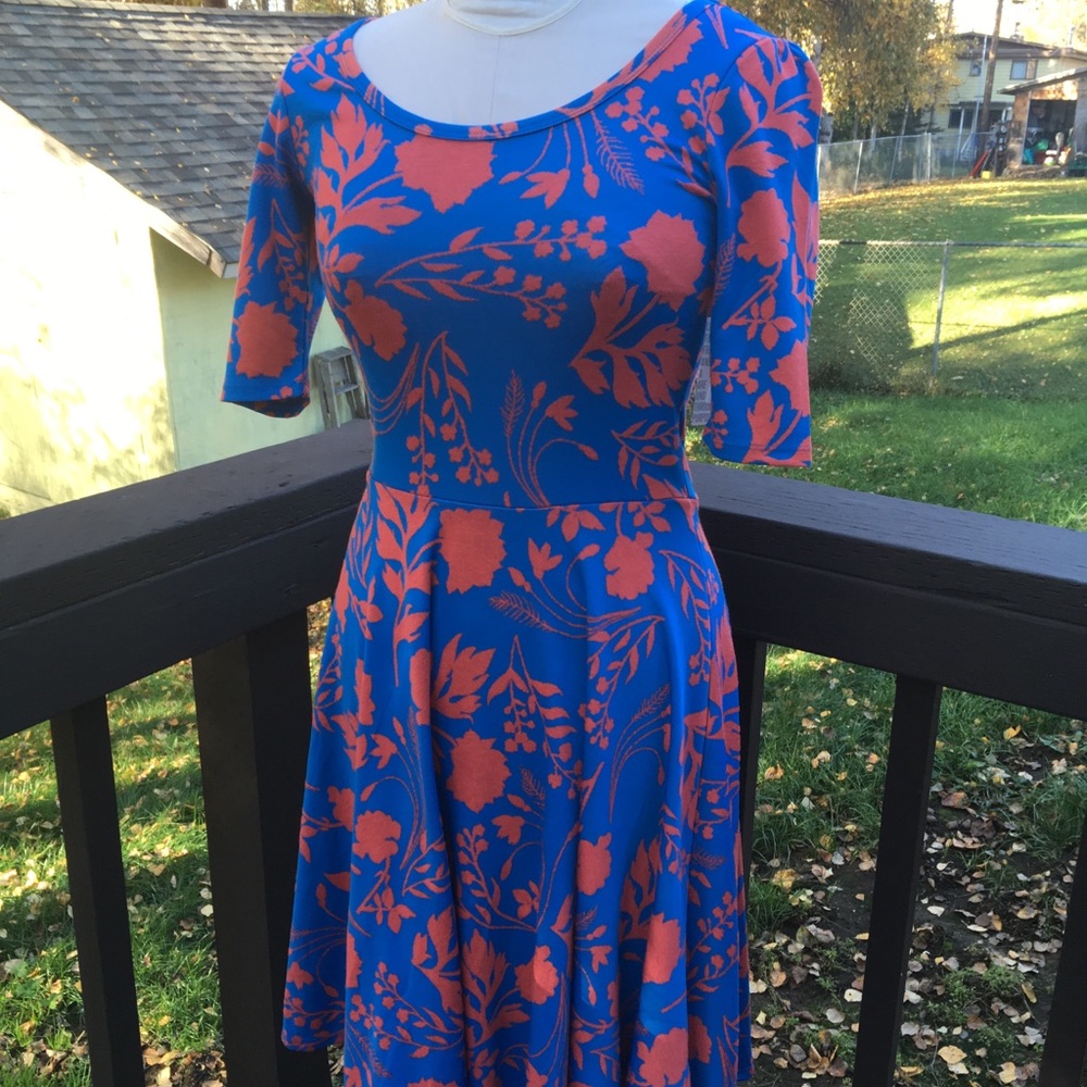 LuLaRoe Nicole dress! 💄👛👠