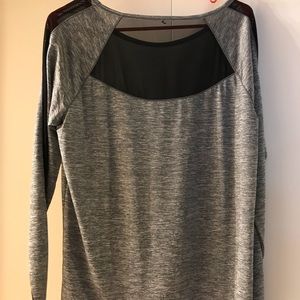 athleta grey & mesh top M