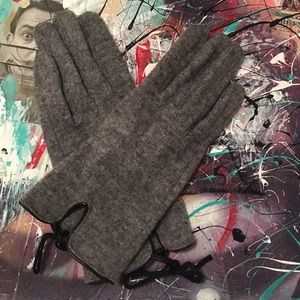 H&M Wool Gloves w/Black Leather Ties