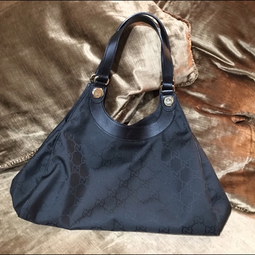 🌟Gucci Monogramed Handbag🌟PRICE FIRM