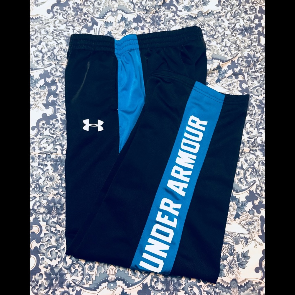 Boys Underamour pants