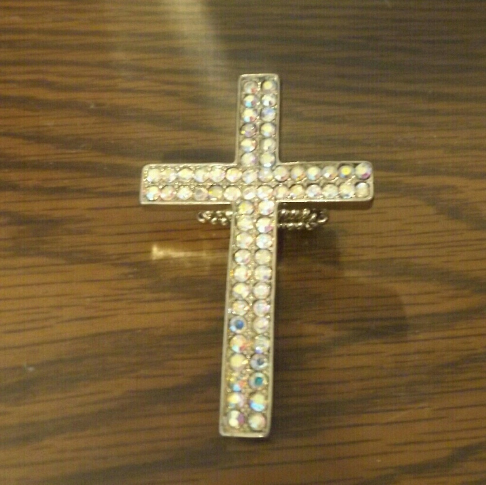 Cross Ring - Picture 2 of 3