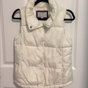 Old navy cream puffer vest
