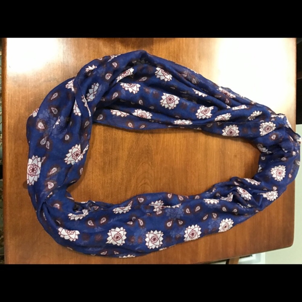 infinity scarf