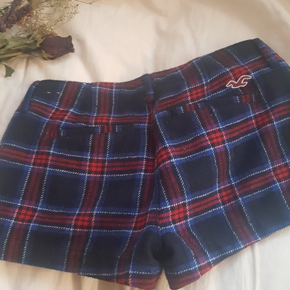 Plaid short shorts