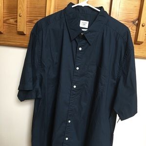 Old Navy short sleeve button down shirt