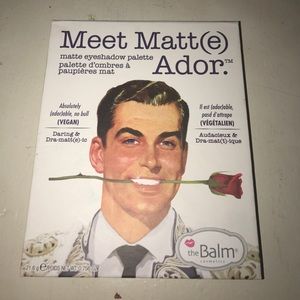 Meet Matt(e) Ador eyeshadow palette