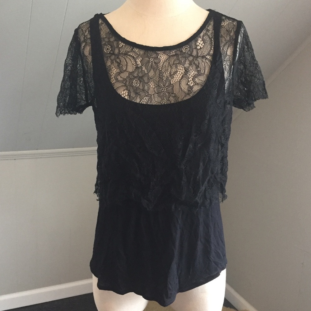 Jennifer Lopez Black Tank w Lace Overlay