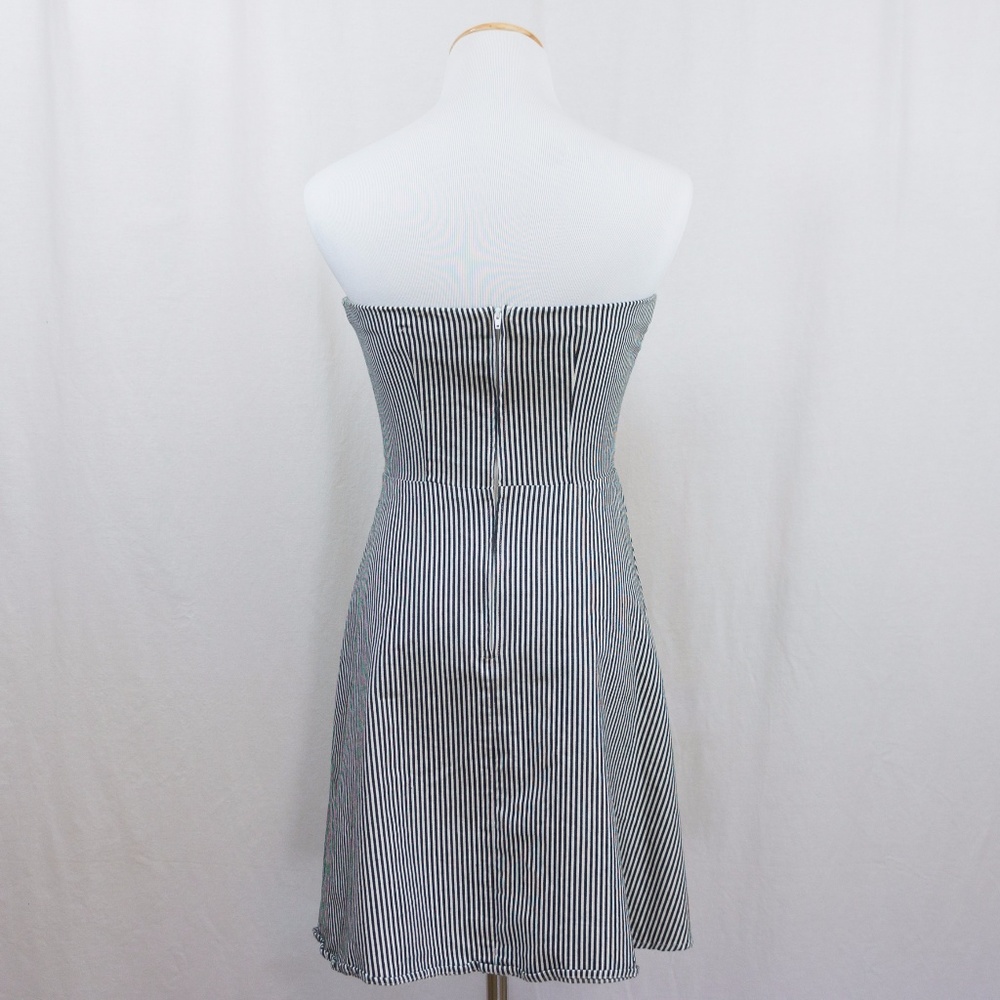 Strapless Striped Dress - Picture 5 of 7
