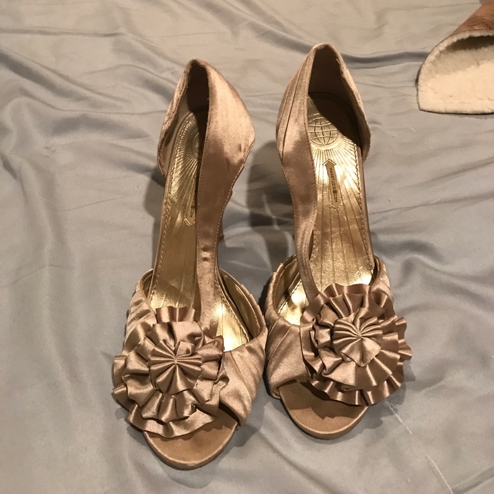 Max studio heels