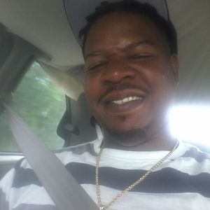 Meet your Posher, Derrick