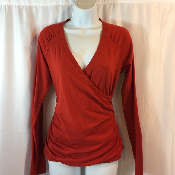 CAbi Tops - Cabi SZ M V-Neck Wrap Top with Ruched Sides