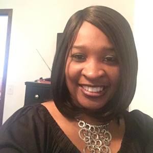 Meet your Posher, Yolanda