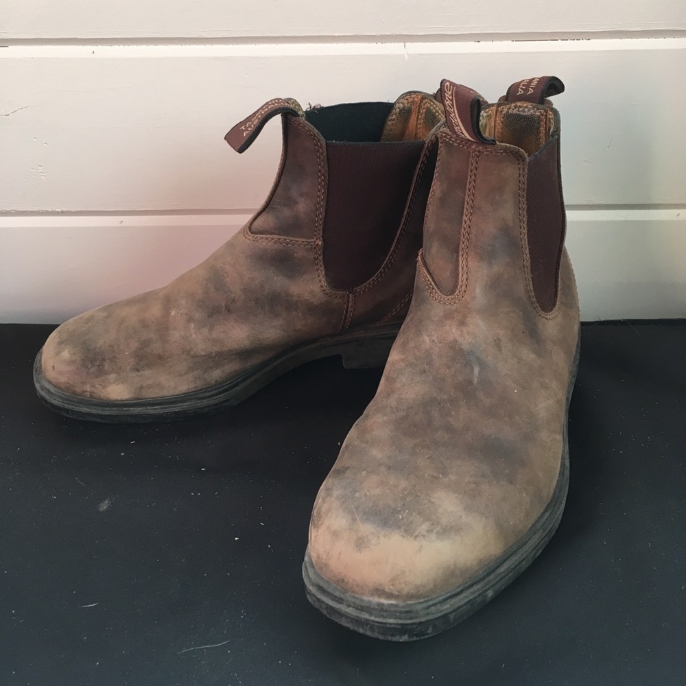 Loved classic Blunderstone Boots