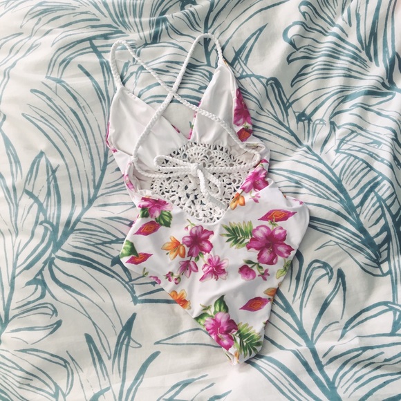 FRANKIES BIKINIS POPPY ONE PIECE - Picture 3 of 6