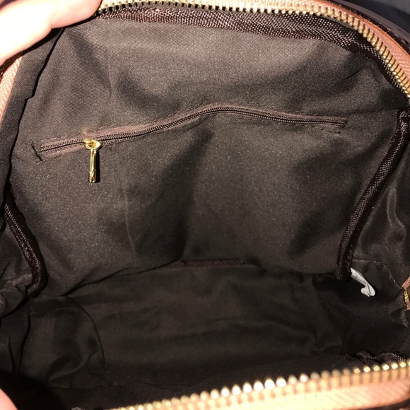 Sold out - Picture 7 of 8