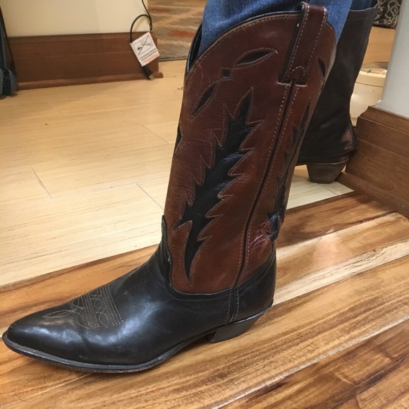 Black and brown cowboy boots - Picture 3 of 5