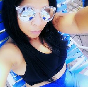 Meet your Posher, Altagracia