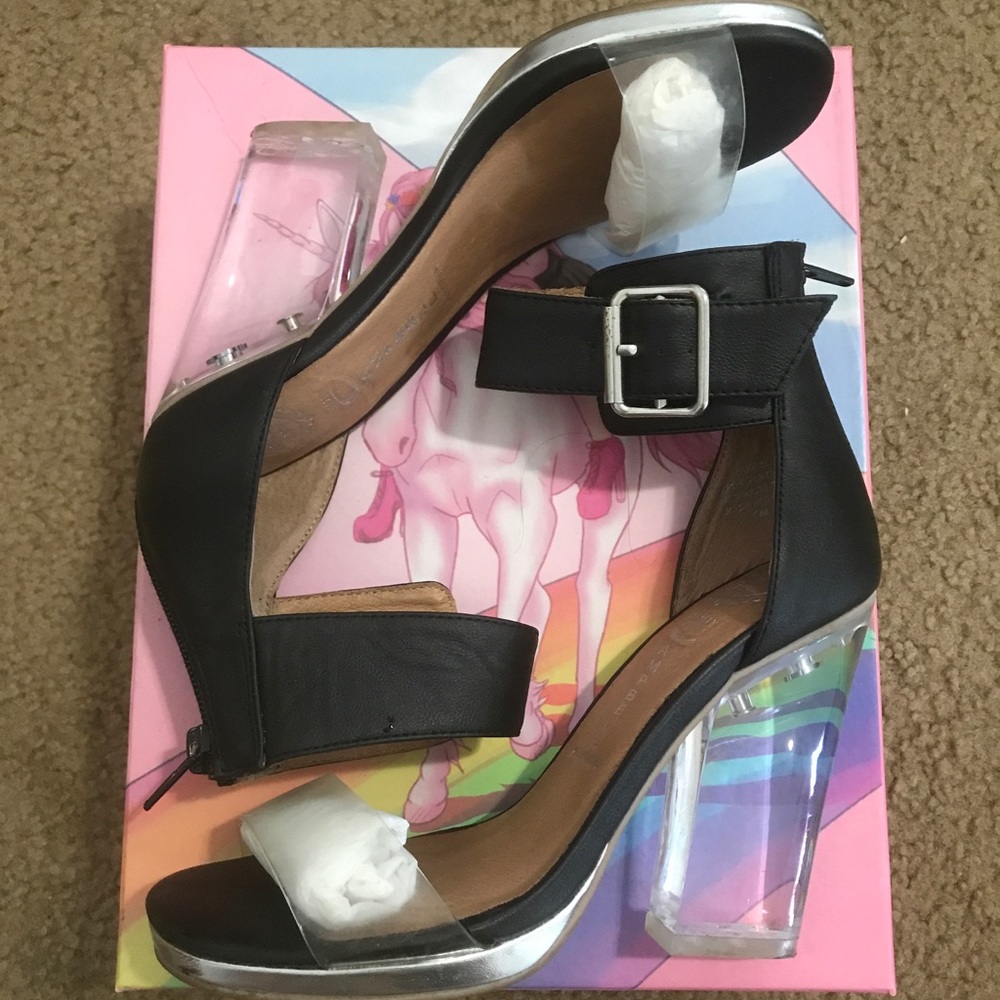 Jeffrey Campbell soirée