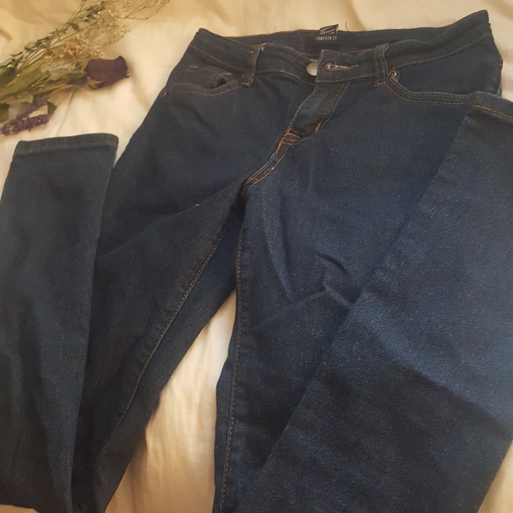 Stretchy skinny jeans