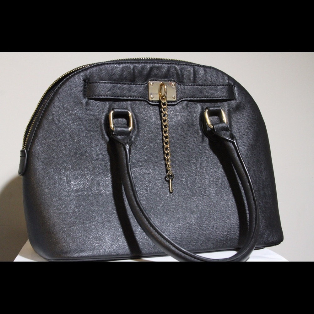 Aldo Handbag With Hanging Key, Comes With Strap