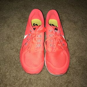 Nike Free 5 coral