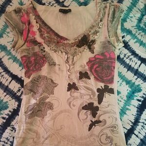 A white patterned t-shirt