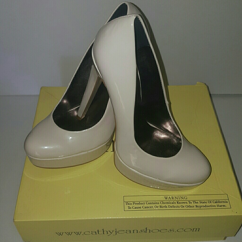 Cathy Jean Nude platform heel size us 7
