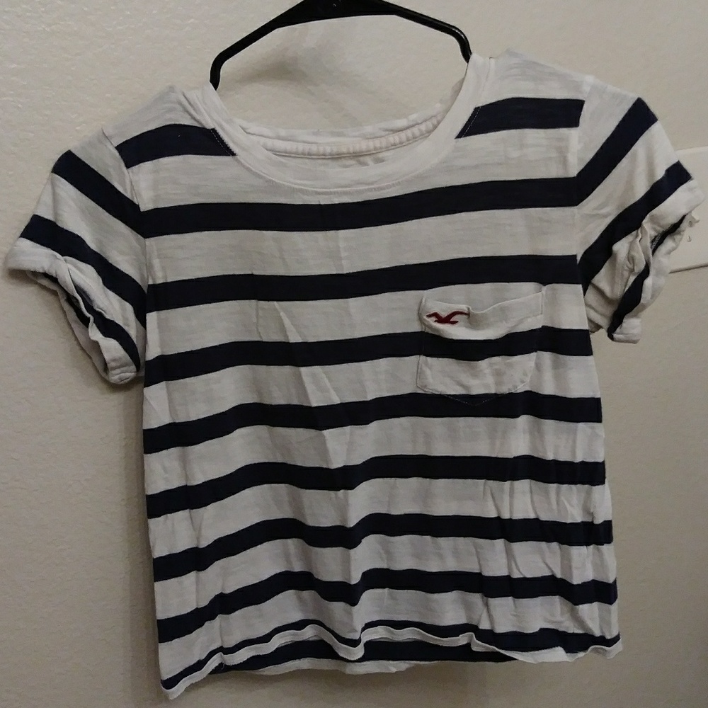 Hollister striped crop tee w/pocket (S)