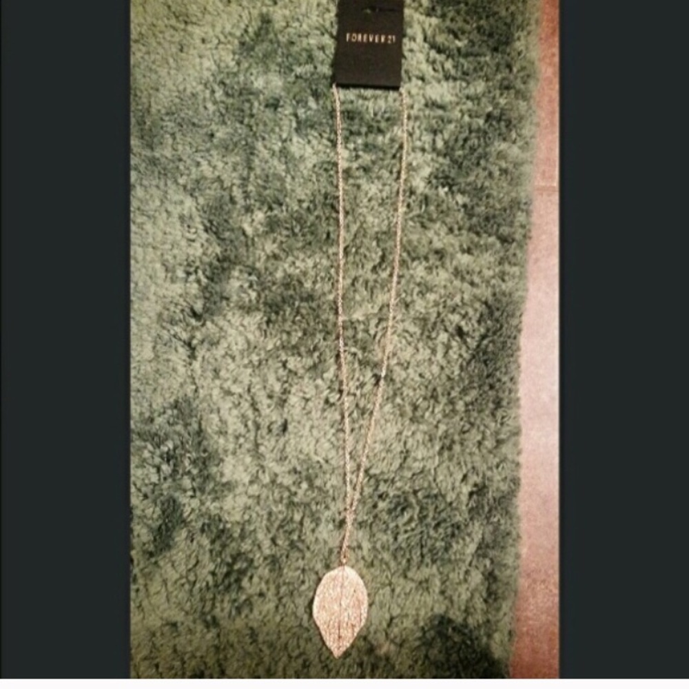 Forever 21 Gold Leaf Necklace
