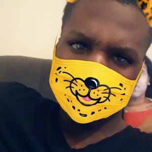 Meet your Posher, Gregory