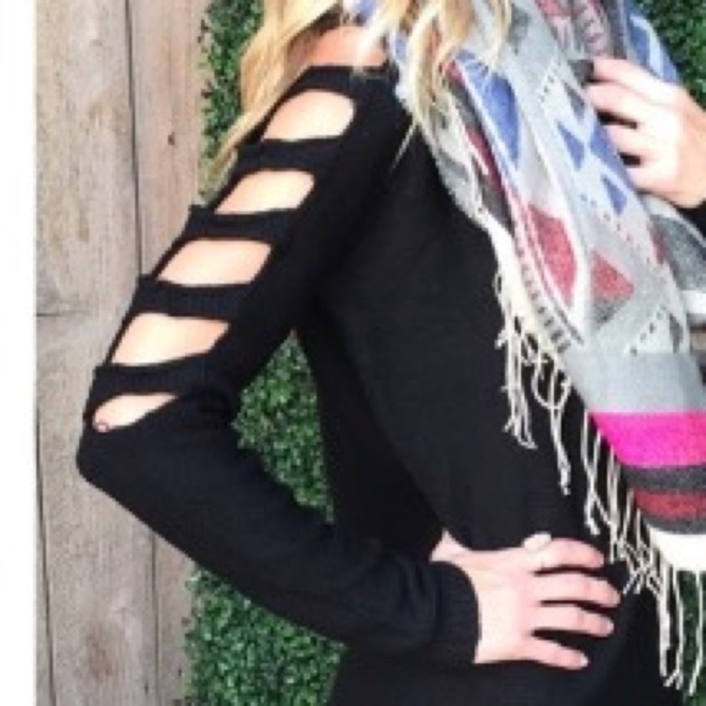 Last 1 β¬οΈ π Sweater Dress w/Ladder Sleeves - Picture 2 of 3