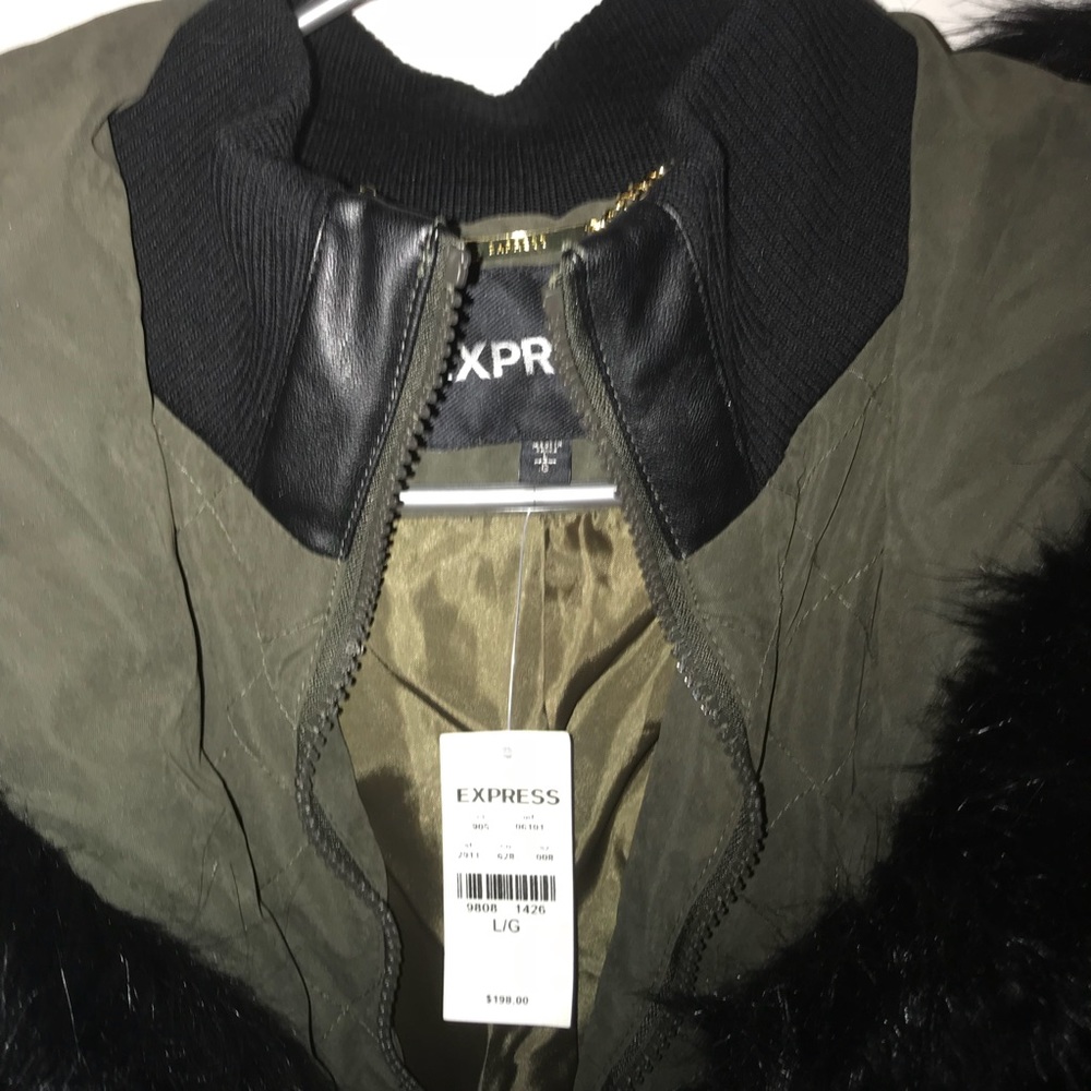 Express Jacket - Picture 2 of 4