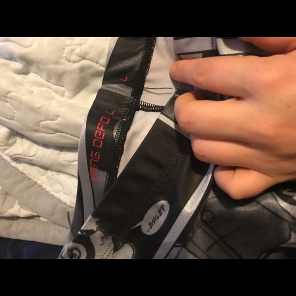 Living Dead Clothing Harley Quinn leggings - Picture 2 of 2