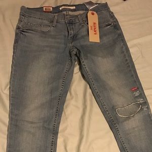 🎉SALE🎉Levi's 524 Skinny jeans NWT