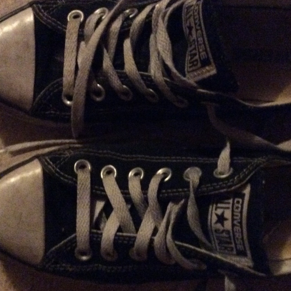 Converse all star tennis shoes