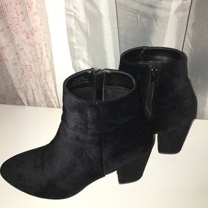 Forever 21 Black Velvet Boots