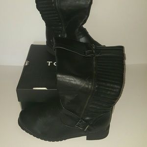Torrid wide calf black boot