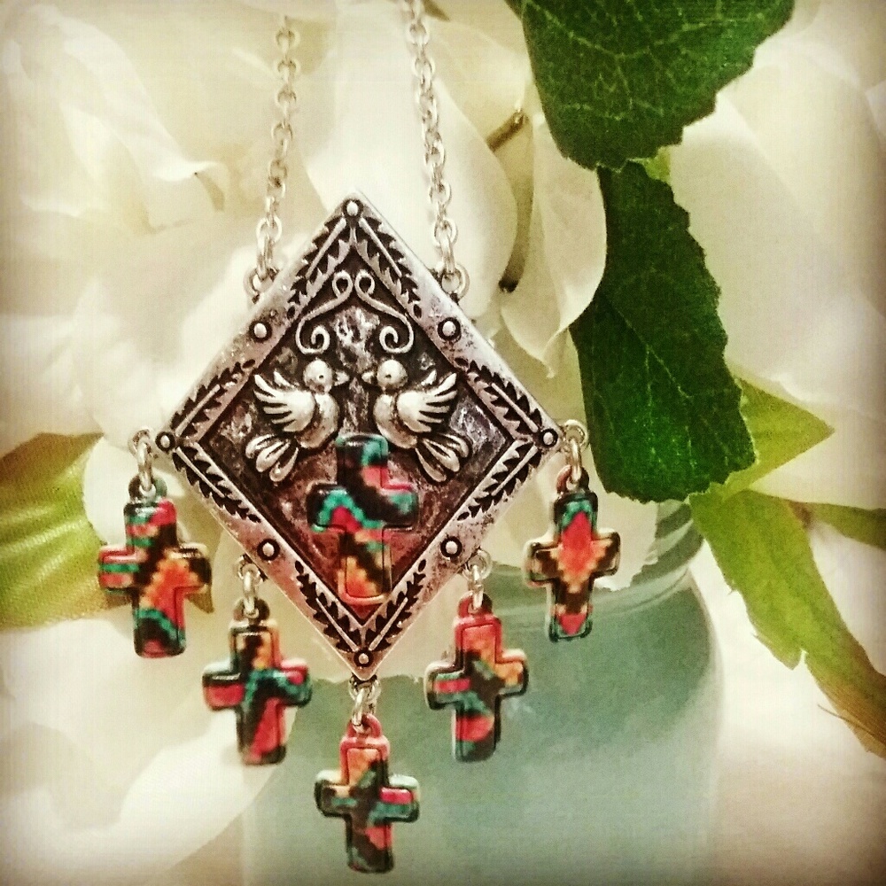 Beautiful necklace set