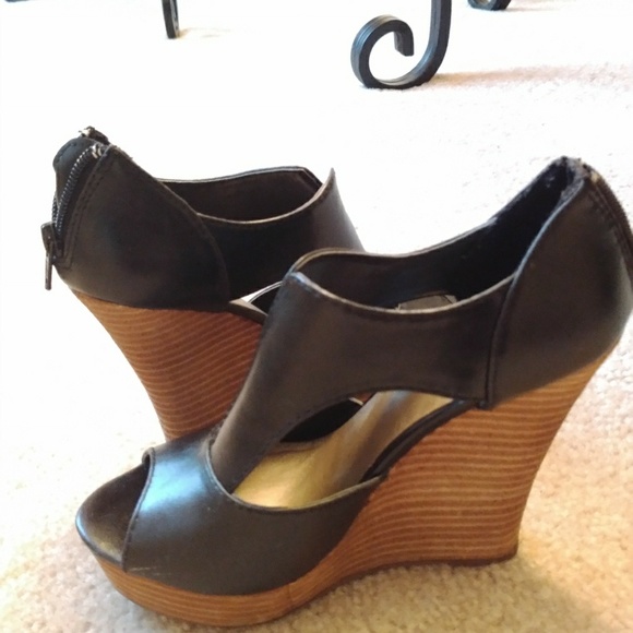 Women dressed sandal heels - Picture 2 of 6