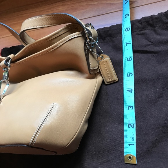 AUTHENTIC Coach bag - Picture 2 of 5