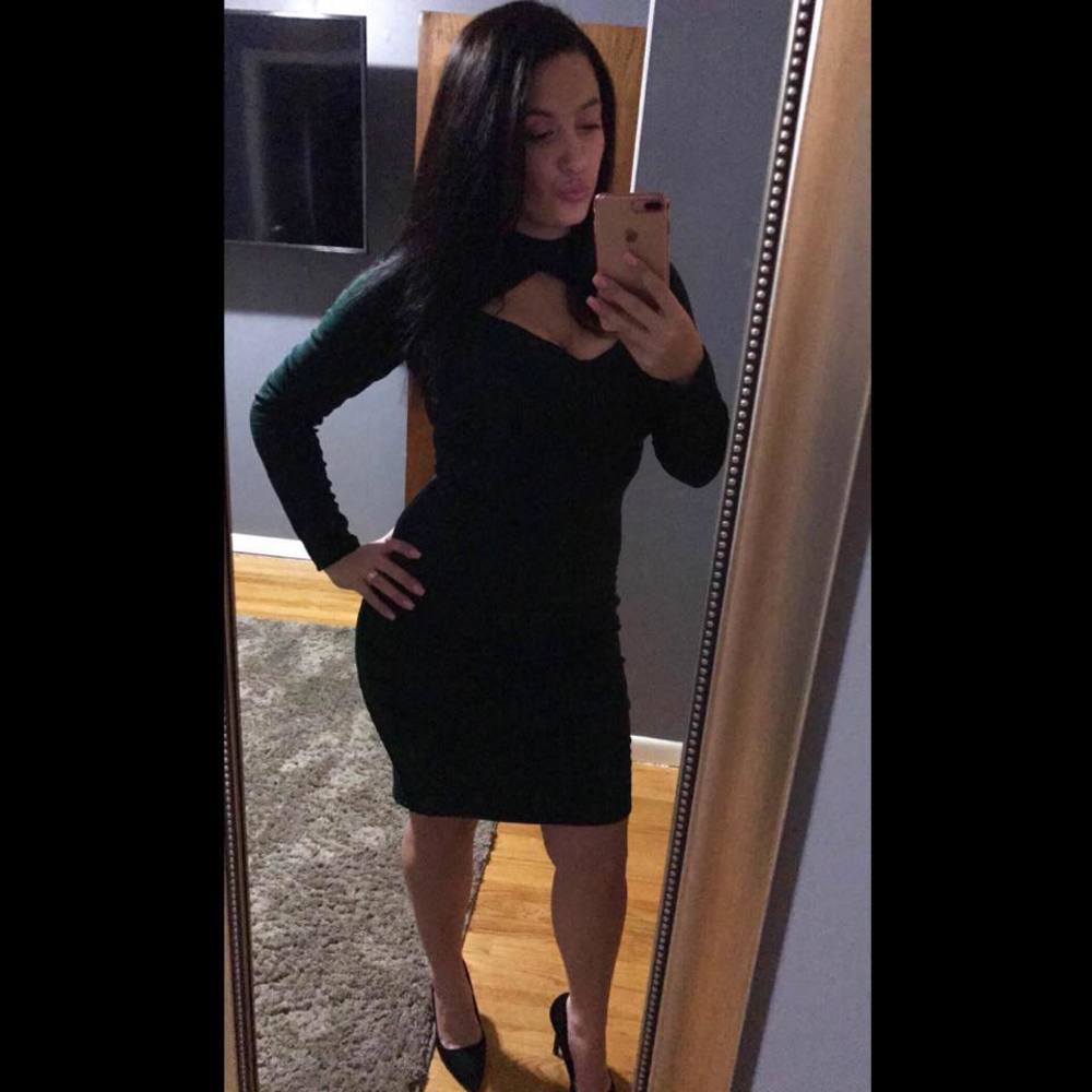 Meet your Posher, Courtney