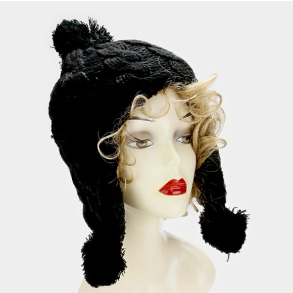 Beanie Faux Fur Pom Pom Hat. - Picture 1 of 2